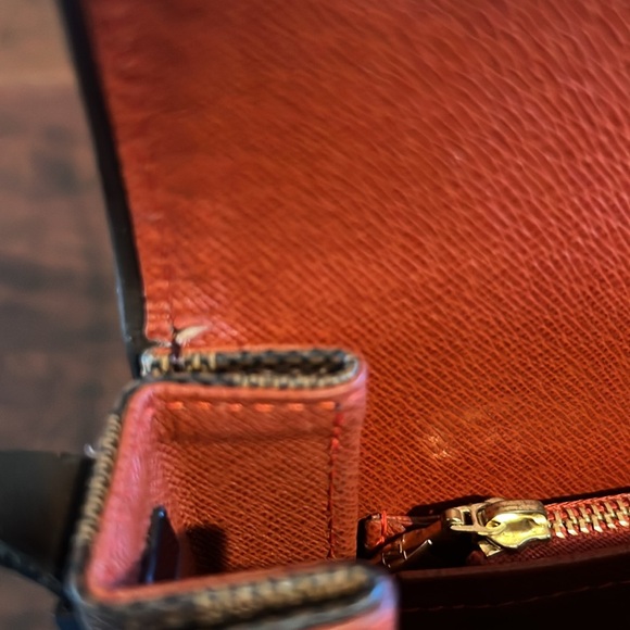 LOUIS VUITTON Tribeca Mini Damier Ebene Shoulderbag - Picture 14 of 16